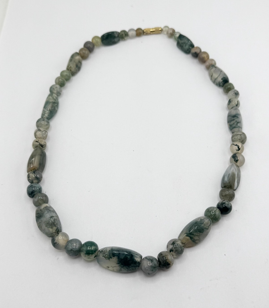 Vintage stone beaded necklace