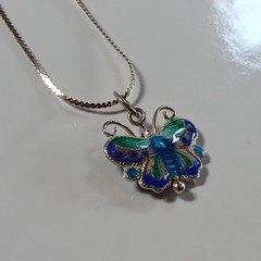 Vintage 925 Enameled Green Blue Purple Butterfly Pendant Necklace 15.5 inches