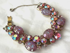 Vintage Juliana D & E 5 Link AB Rhinestone Floral Molded Glass Bracelet w/Chain