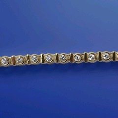 Clear Crystal Bezel Tennis Bracelet Gold Tone 7 Inches Vintage Unsigned Sparkly!