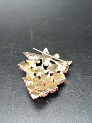 Modern Costume Jewelry Grapes Pin Brooch Gold Tone 1 3/4” Purple