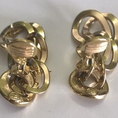 Vintage Monet Clip On Earrings Goldtone Dangle Drap link Costume Jewlery