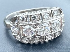 ESTATE 1950’s ANTIQUE PLATINUM SPARKLING DIAMOND VINTAGE RING