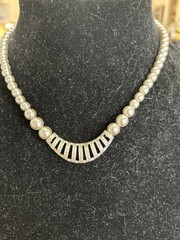 Vintage Classic Gray Faux Pearl Necklace, Caged Diamond Cut Silvertone Focal
