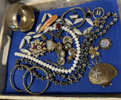 3.4 lb Vintage Costume Jewelry Lot Wear Repair Craft Lisner Napier Trifari Read
