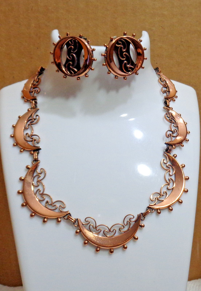 Vintage Solid Copper Renoir Crescent Moon Necklace & Clip On Earrings 44.4 gm