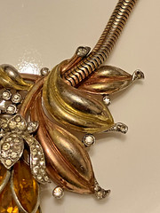 vintage early trifari necklace and bracelet set. as found. unsigned but pictured