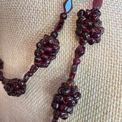 Vintage Garnet Grape Cluster Beaded Necklace 18″ Hang Continuous No Clasp