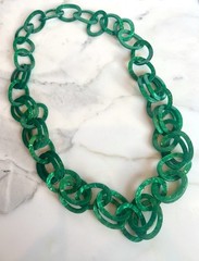 RESIN LUCITE EMERALD GREEN 36 in DOUBLE LINK CHAIN CHUNKY NECKLACE SAUTOIR NEW