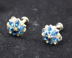 Vintage Large Pin 1 3/4″ Brooch Clear Rhinestones & Blue Vintage Clipon Earrings