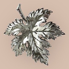 Vintage TRIFARI Brushed Silver MAPLE LEAF Pin Brooch Pierced Openwork Signed