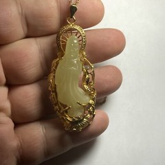 Hobe Necklace Green Jade Buddha Guan Yin Vintage Unused Natural Jade