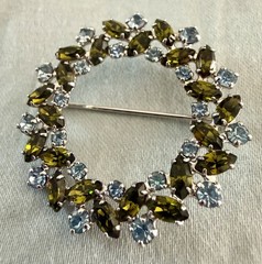 Vintage B DAVID Blue Green Glass Rhinestone Wreath Brooch Clip Earrings SET