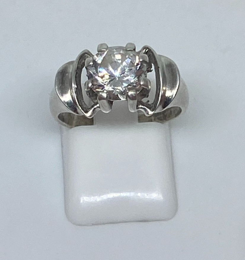 Vintage rings made of 925 silver, Size 6.75 . Weight 4.26 g.Jewelry from Ukraina