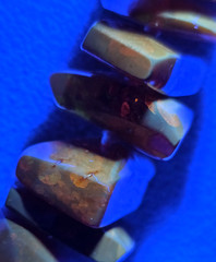 Baltic Amber Honey Necklace Graduated Chip Bead UV Reactive VTG 28 In