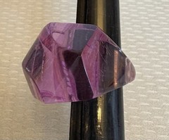 70s Vintage Lucite Ring Lilac Lavender Striped Clear Faceted High Dome size 5.5
