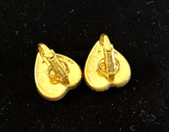 VTG CROWN TRIFARI WHITE Pearlescent Inset Gold Tn HEART Bracelet Earrings Set