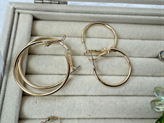6 Pairs Gold Tone Green VTG Pierced Earrings LOT Enamel 1980s 1990s modern y2k