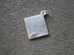 Avon 125 Years Anniversary 2011 Silvertone Enamel Bracelet Charm Pendant 3.4g