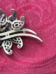 Trifari Vintage Gold Tone Blue Cabachon Stone Rhinestone Brooch 3 1/2″ SCARCE