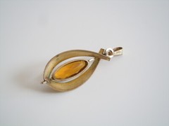 Pendant Am.Dble TEKA Theodor Klotz With Yellow Gemstone Gold Plated 2.9 G