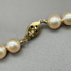 Vintage Marvella Faux Pearl Necklace 22″ Cream Beaded Strand Gold Tone Clasp