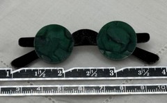 Acrylic Round Green Eye Glasses Brooch Pin