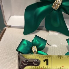 Vtg Tona Bow Ribbon swarvorski Crystal Satin Metal Brooch Earring Set Signed