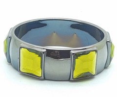 SQUARE GREEN FAUX STONE GUNMETAL TONE PLASTIC FASHION JEWELRY BANGLE BRACELET
