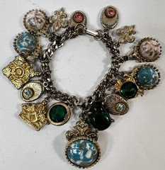 Vtg 1950s 60s Chunky Gold Tone Charm Bracelet French Fleur De Lis Faux Gemstones