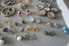 9# Vintage-Now 203pc Costume Jewelry Necklace Earrings Pins Bracelets Lot (Bb14