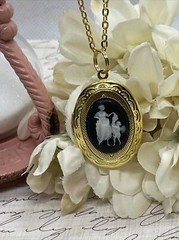 Maiden Cherub Angel Wedding jewelry Cameo Locket Pendant Necklace Gold Mom Gift