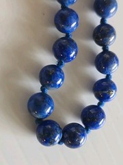 Vintage 19″ Natural Lapis Lazuli Bead Necklace – 14K Gold Clasp – Hand-Knotted
