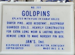 Vtg Goldpins 24K GOLD Plated Baby Bunting Pins 2 Pins Plastic Satin Lined Box
