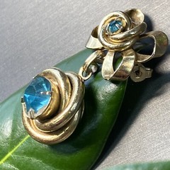 Vintage Retro Paraiba Blue Glass Cut Crystal Love Knot Dangle Pendant Brooch