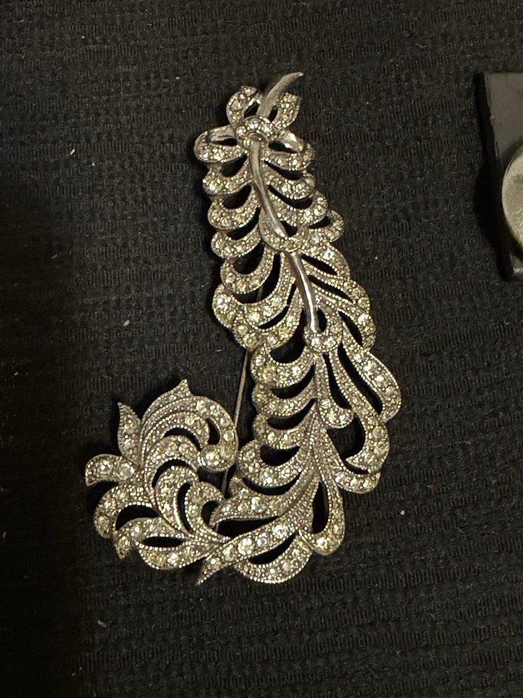 Vintage Kenneth J Lane KJL Rhinestone Feather Plume Silver Tone Brooch
