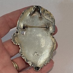 VTG Two Tone Metal Silvertone Santa Head Brooch Pendant Signed Best 3 1/8” Head