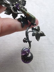 Vintage 60s Grape Vine Clip On Earrings And Matching Brooch, Silver Tone