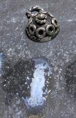 Vintage 925 Sterling Silver Bali Flower Dome Charm Small Half Bead 1.1g Filigree
