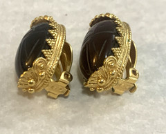 Metropolitan Museum of Art MMA Clip On Earrings Scarab Egyptian Revival Goldtone
