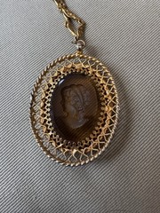 Vintage Warner Intaglio Light Brown Glass Cameo Pendant & Gold Tone 23” Necklace