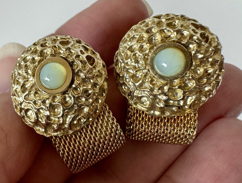 Vintage Gold Tone Mesh Wrap T-Bar Cufflinks Round Top Blue Cabochon #1705