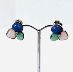 Vtg AVON Multicolor Lucite Rhinestone Clip On Earrings – Gold Tone – 1/2”