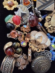 Vintage Rhinestone Jewelry Lot For Crafting BROWN Single Clip On Necklace Misc