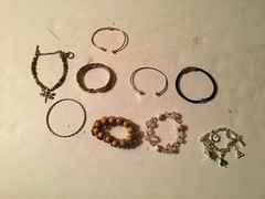 Costume Jewlery LOT OF BRACELETS,NECKLACE,AND EARRINGS MOSTLY FOR WOMAN