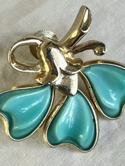 Vintage Barclay Thermoset Turquoise Earrings Screw Back Signed