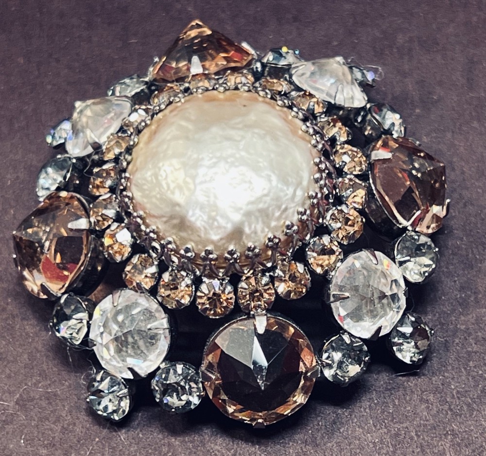 Ravishing, Big Signed Schreiner NY Brooch: Beige & Gray Stones & Mabe Pearl