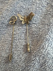Vintage Unbranded Lapel Pins Butterfly and Arrow Gold Tone