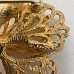 Francois Vintage Gold Tone Filigree Flower Brooch Dimensional Floral Pin 2.25″