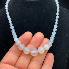 Vintage Graduated Satin Moonstone Opalite Moonglow Beaded Necklace